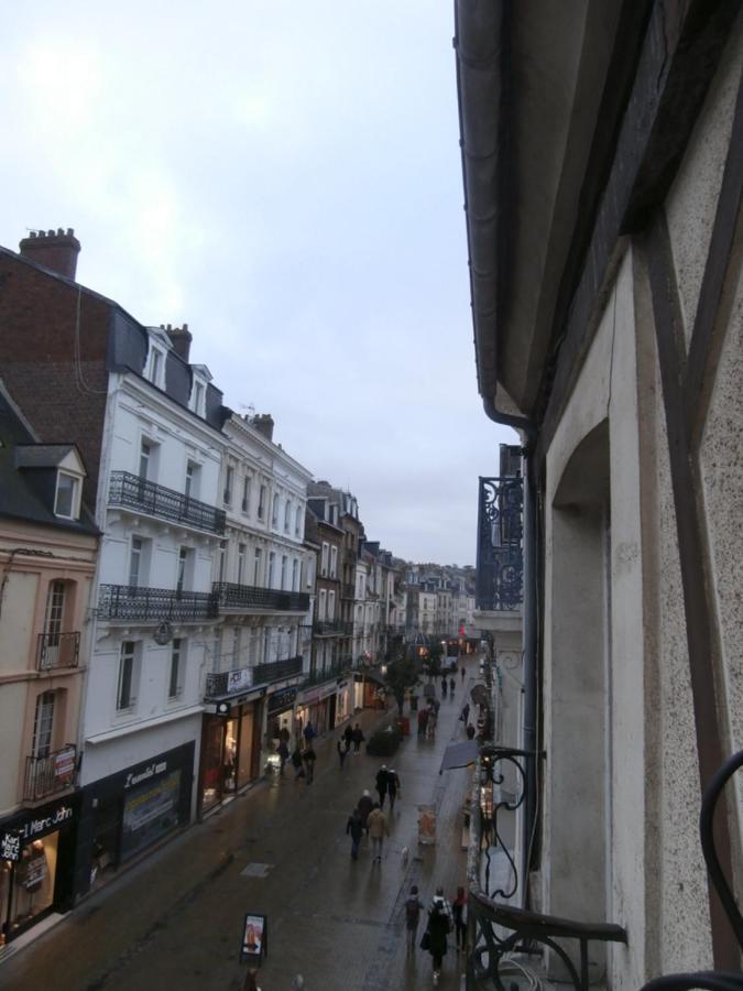Au Claire De Lune Dieppe Exterior photo